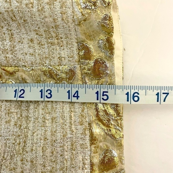 CARMEN Marc Valvo Short Jacket & Coats Cream and Gold, Size 8, NWT - Picture 9 of 10